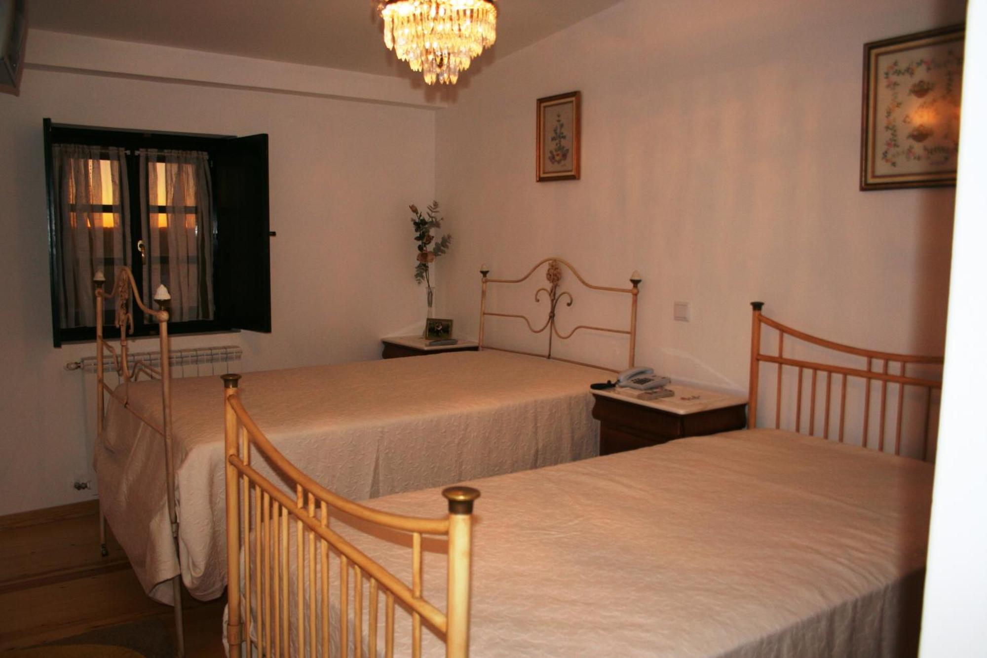 Quinta De La Barandica Guest House Miranda do Douro Exterior photo