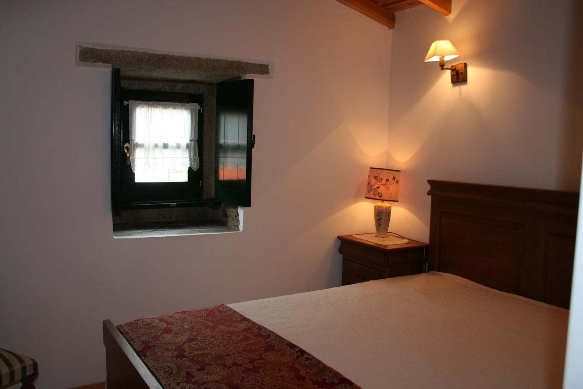 Quinta De La Barandica Guest House Miranda do Douro Exterior photo