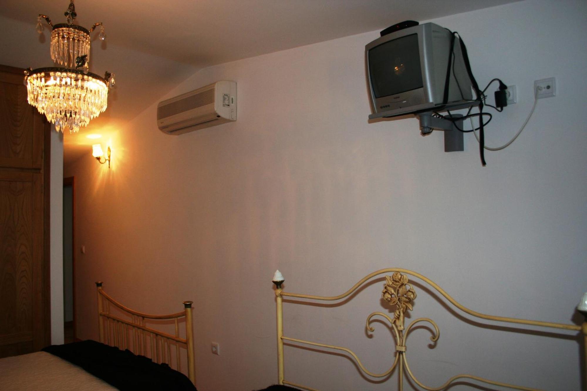 Quinta De La Barandica Guest House Miranda do Douro Room photo