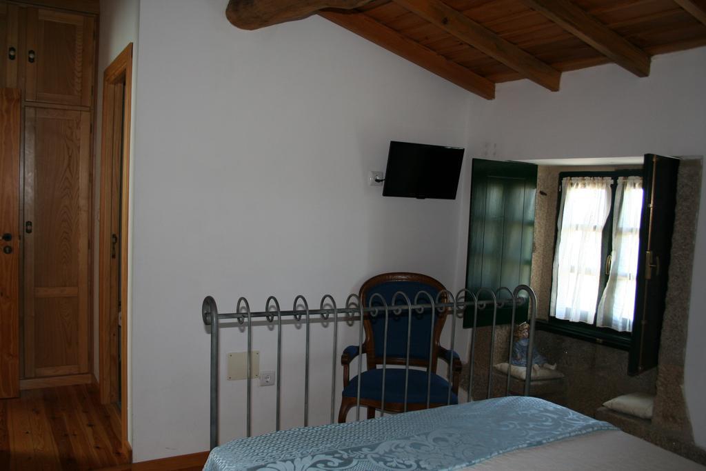 Quinta De La Barandica Guest House Miranda do Douro Exterior photo